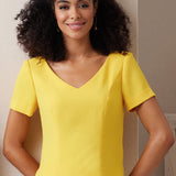 B6925 | Misses' Tops | Butterick | Palmer Pletsch